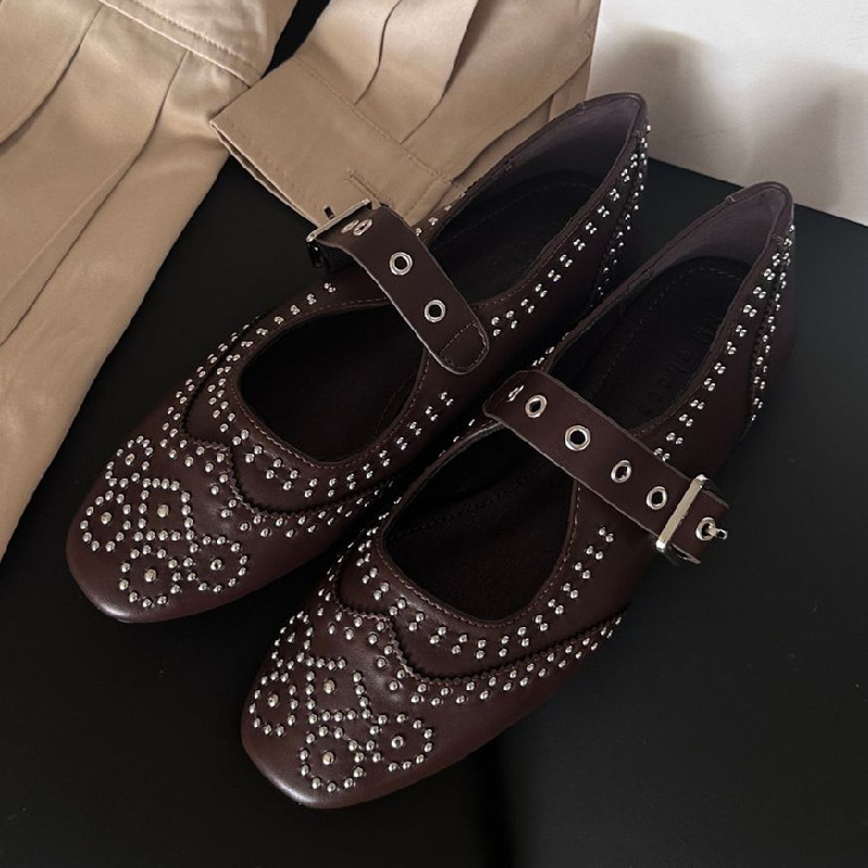 Retro Rivet Buckle Design Flat - đánh giá và giá Women'S Fashion Brands
