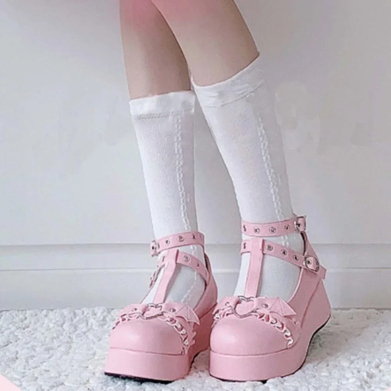 New Sweet Heart Buckle Wedges  - đánh giá và giá Women Fashion Nova